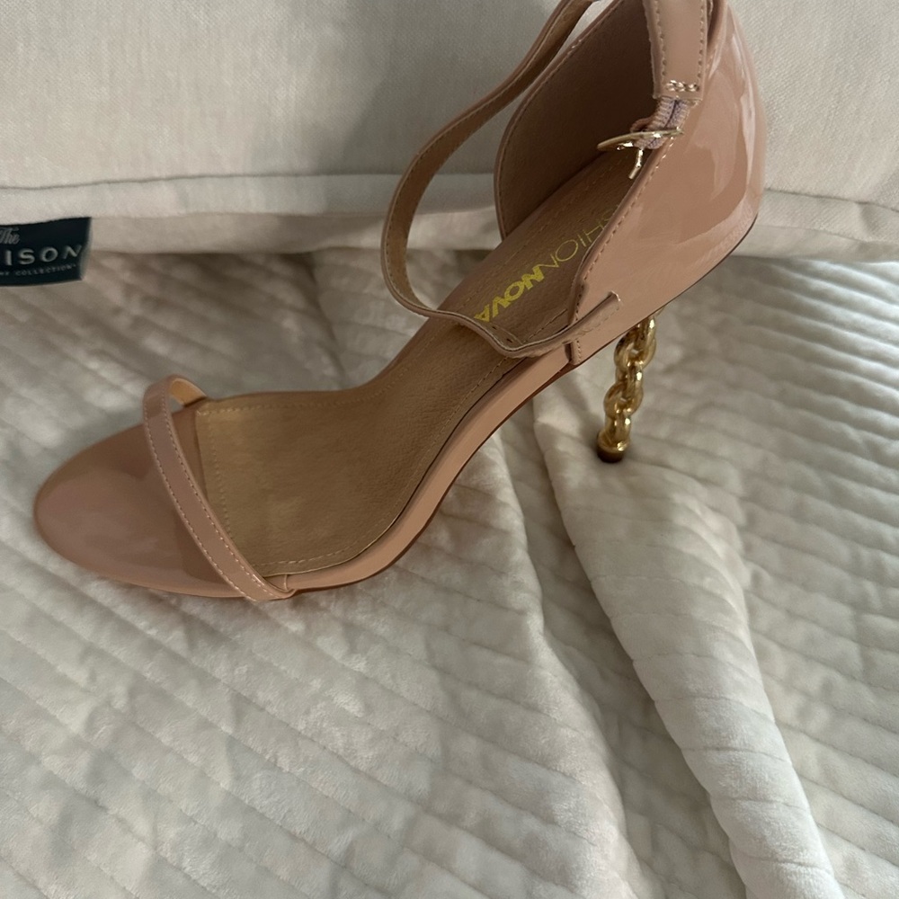 Fashion Nova Blush Heels with Gold Chain Detail